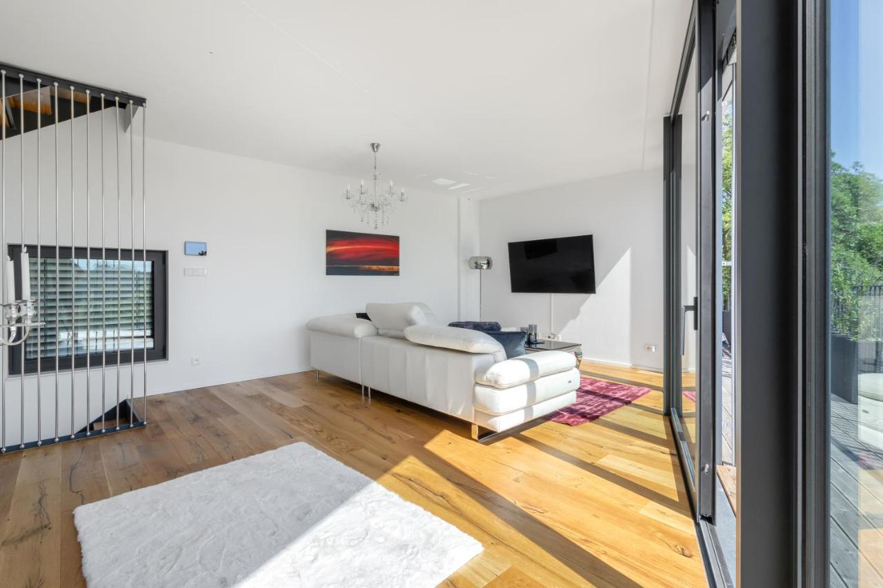 Ferienwohnung Luxury Penthouse Prag Exterior foto