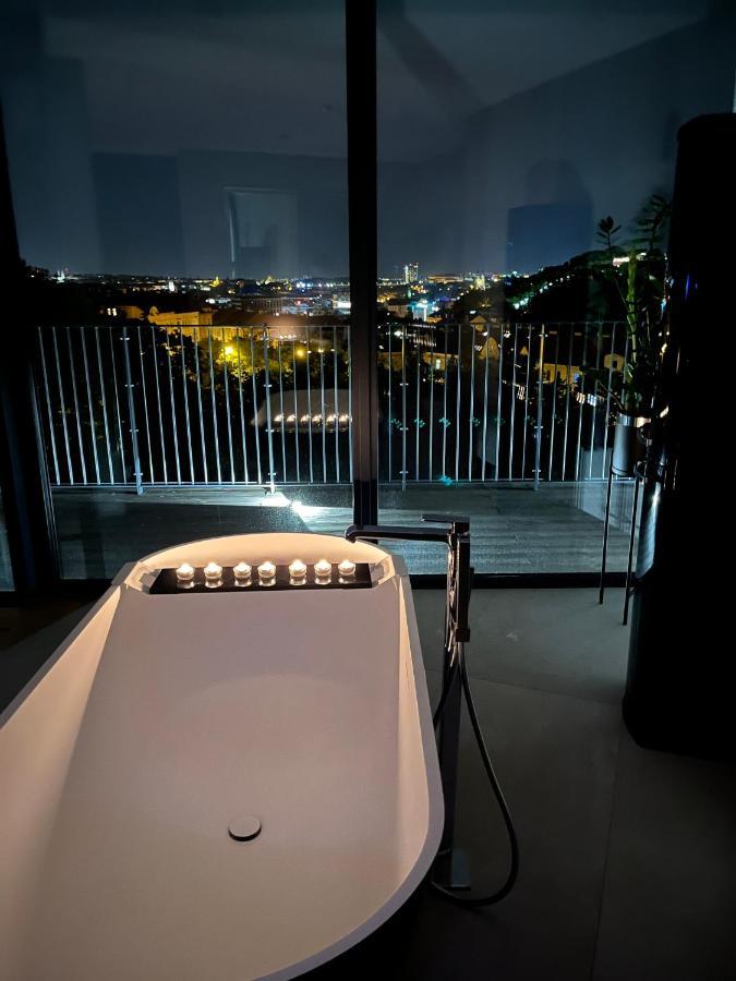 Ferienwohnung Luxury Penthouse Prag Exterior foto